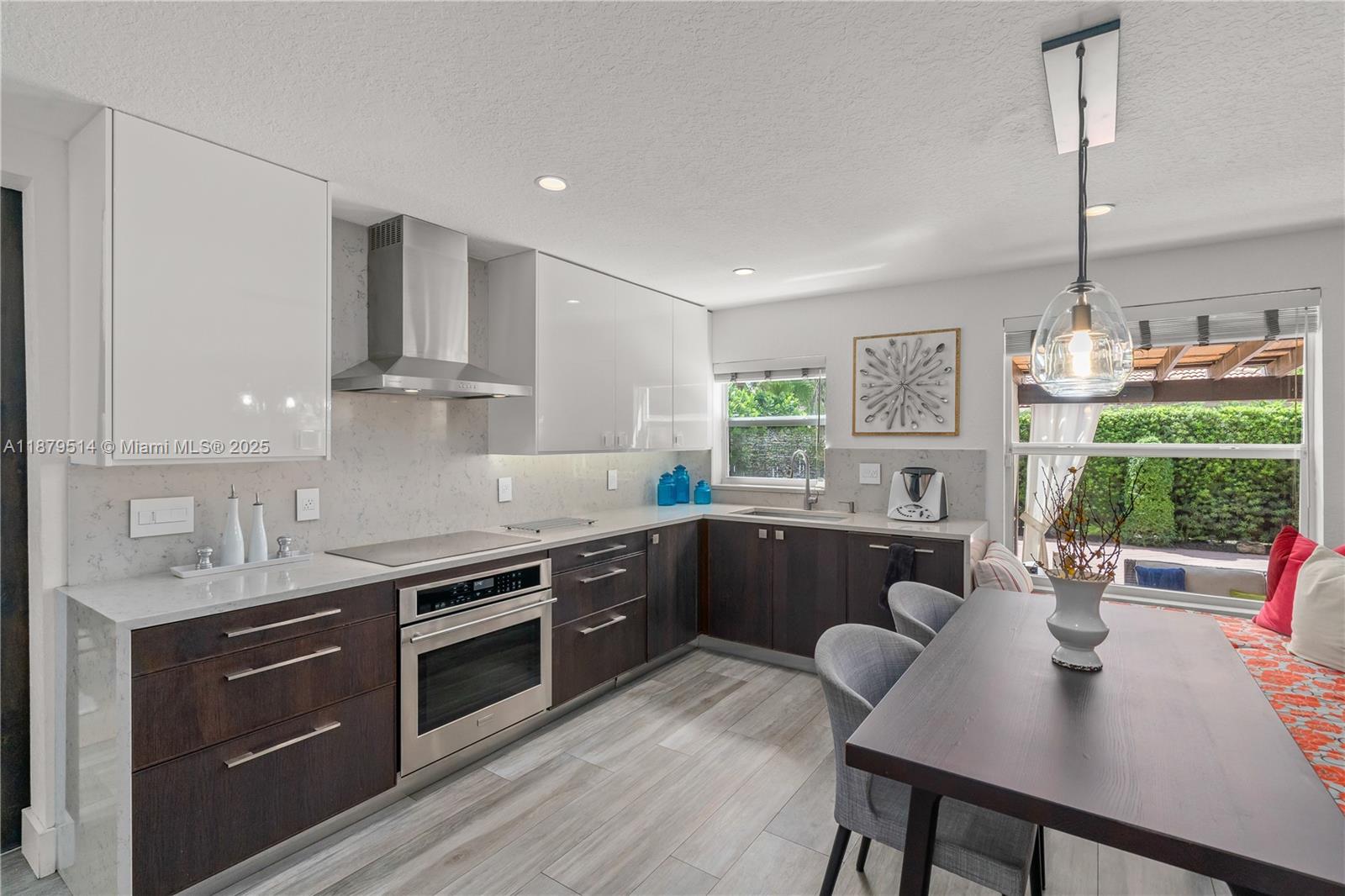 DORAL ISLES-ANTILLES - Residential