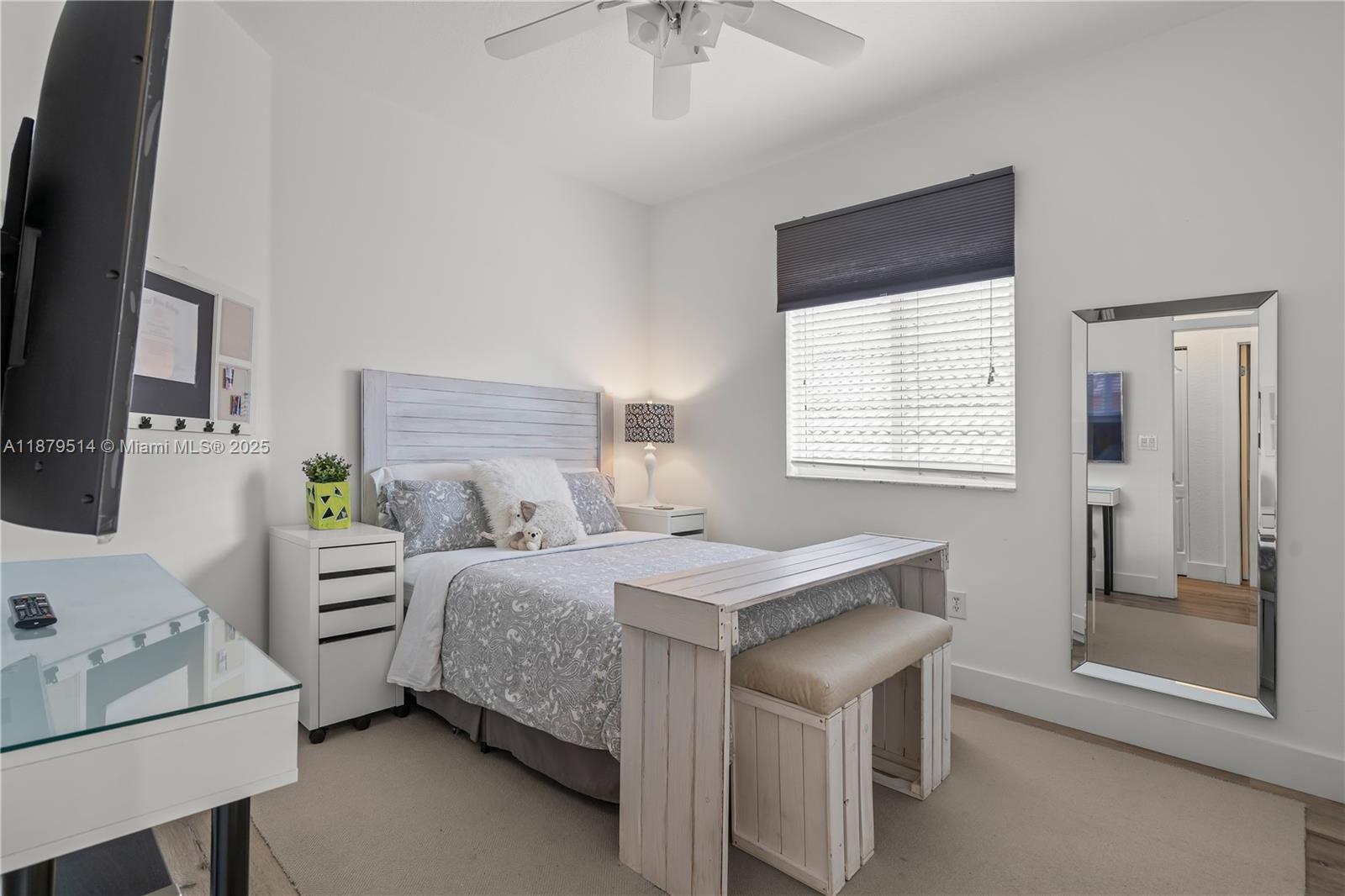 DORAL ISLES-ANTILLES - Residential