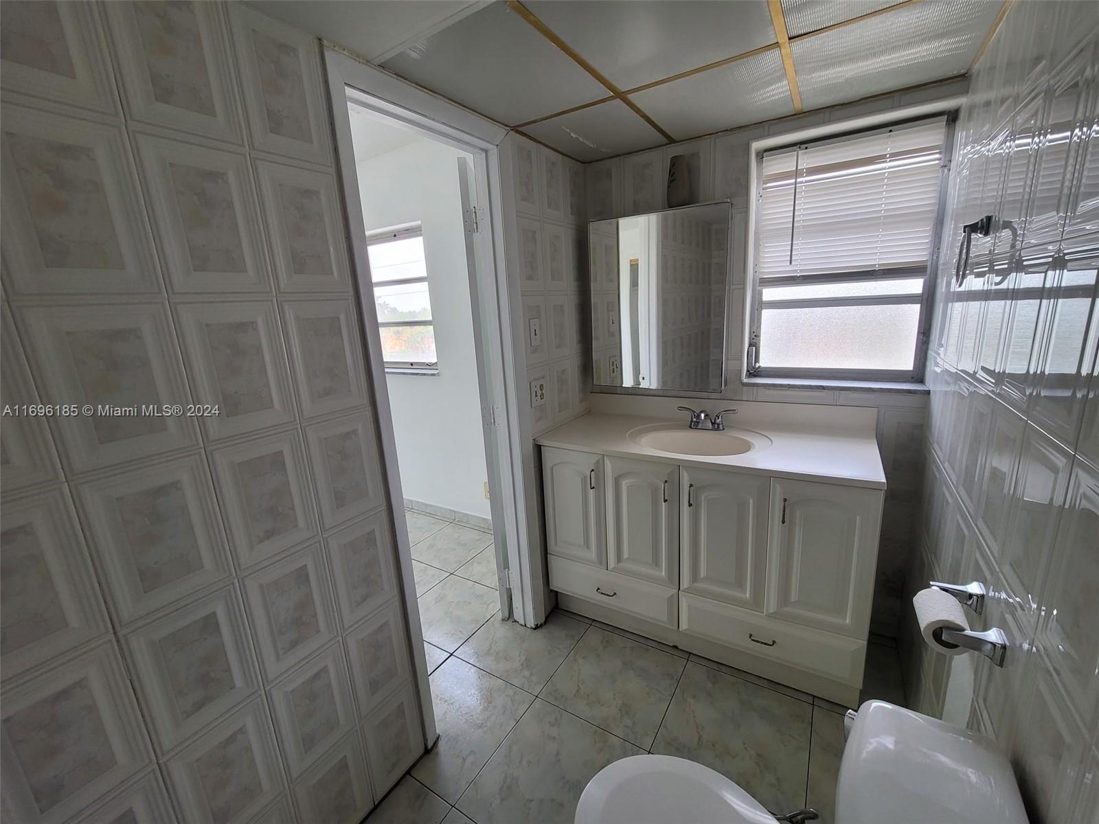 MEADOWBROOK TOWERS CONDO - Residential