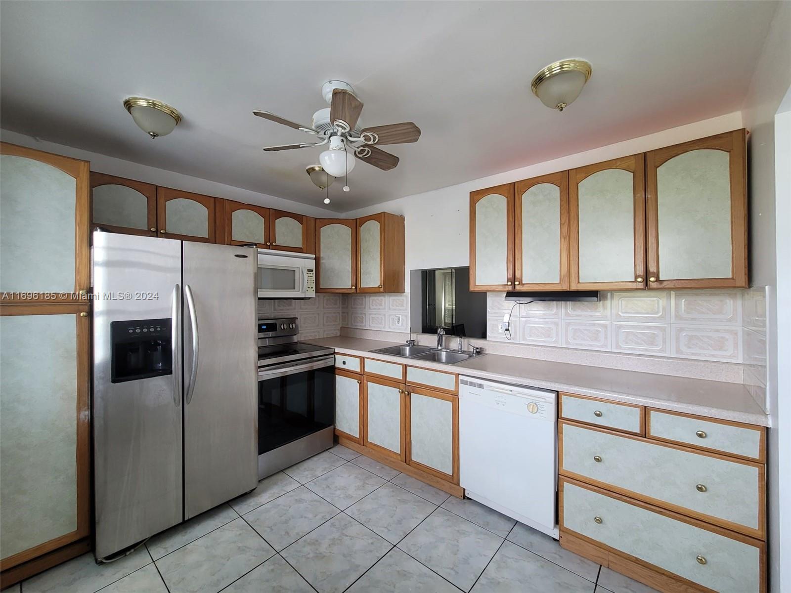 MEADOWBROOK TOWERS CONDO - Residential