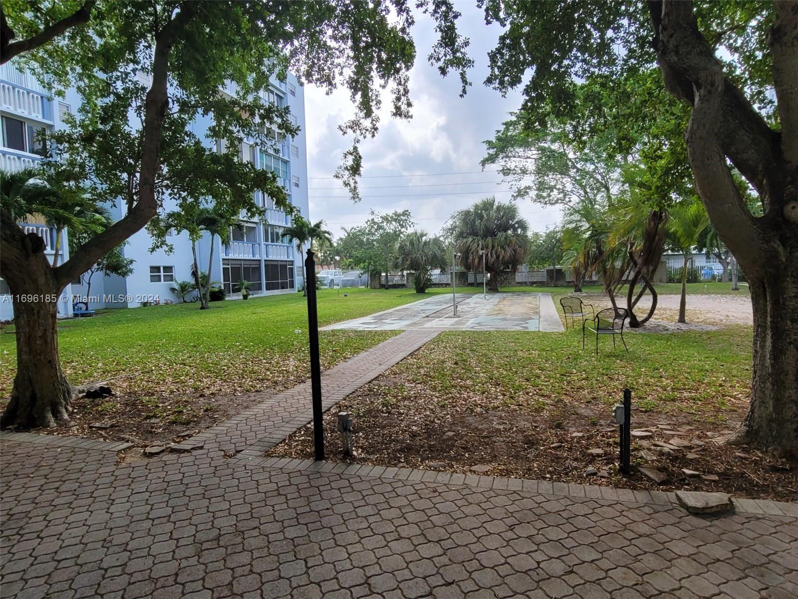 MEADOWBROOK TOWERS CONDO - Residential