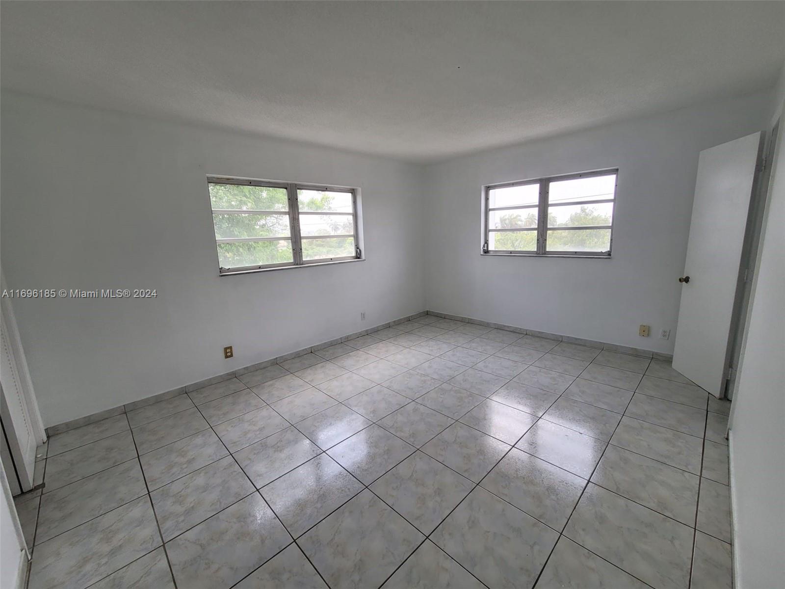 MEADOWBROOK TOWERS CONDO - Residential