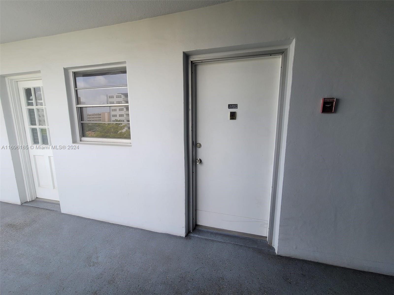 MEADOWBROOK TOWERS CONDO - Residential