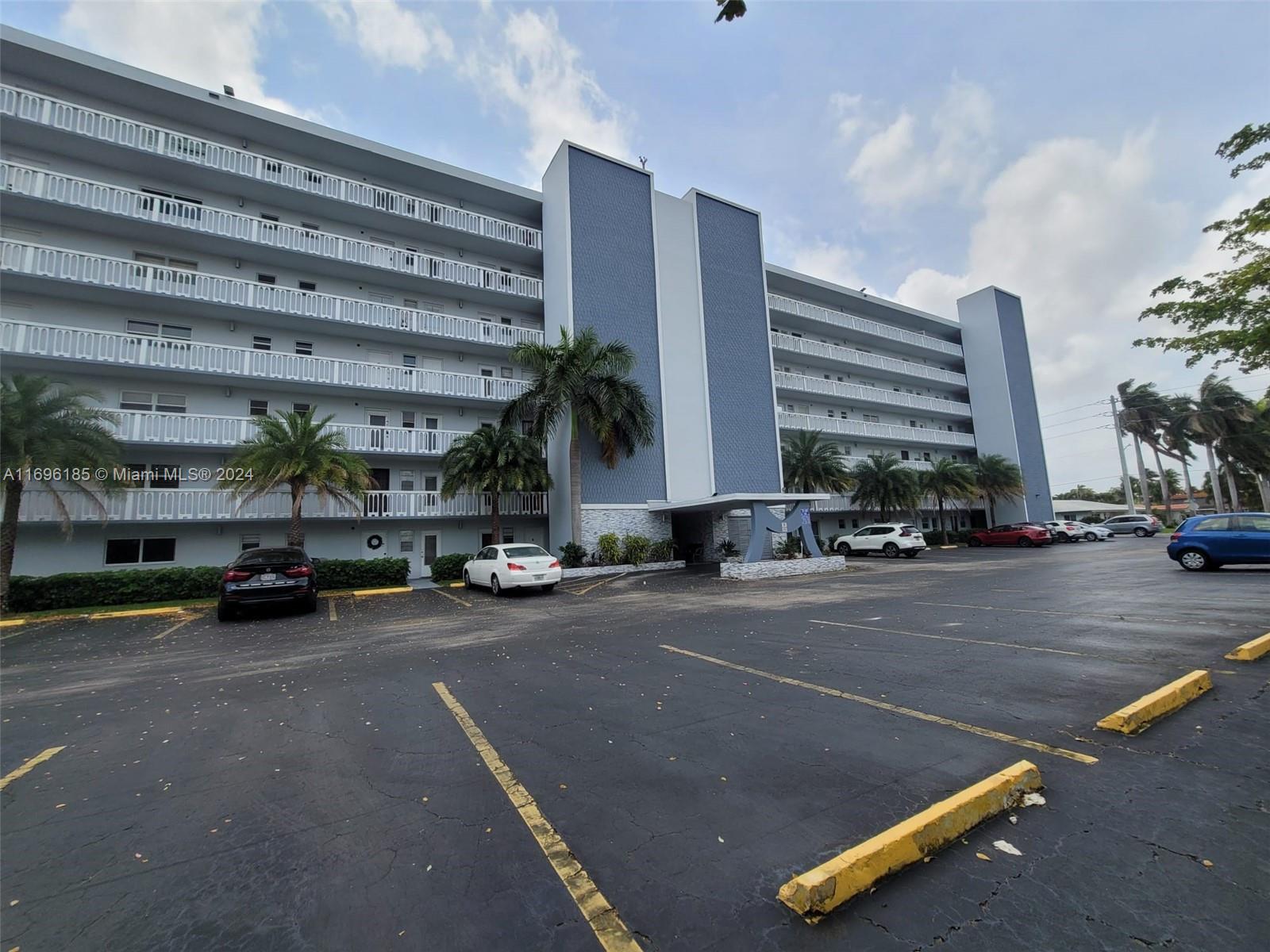 MEADOWBROOK TOWERS CONDO - Residential