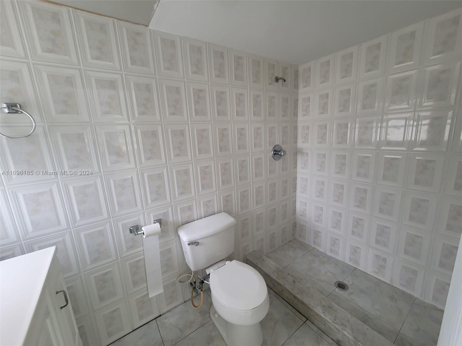 MEADOWBROOK TOWERS CONDO - Residential