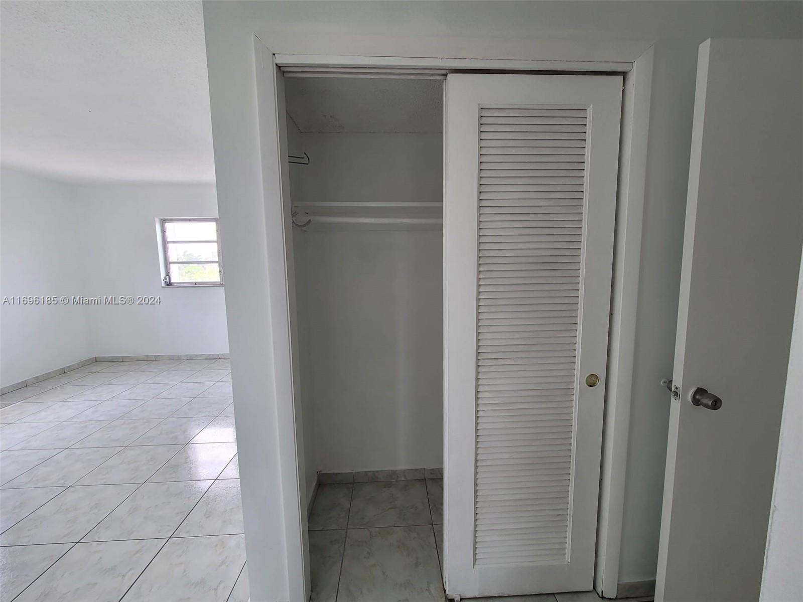 MEADOWBROOK TOWERS CONDO - Residential