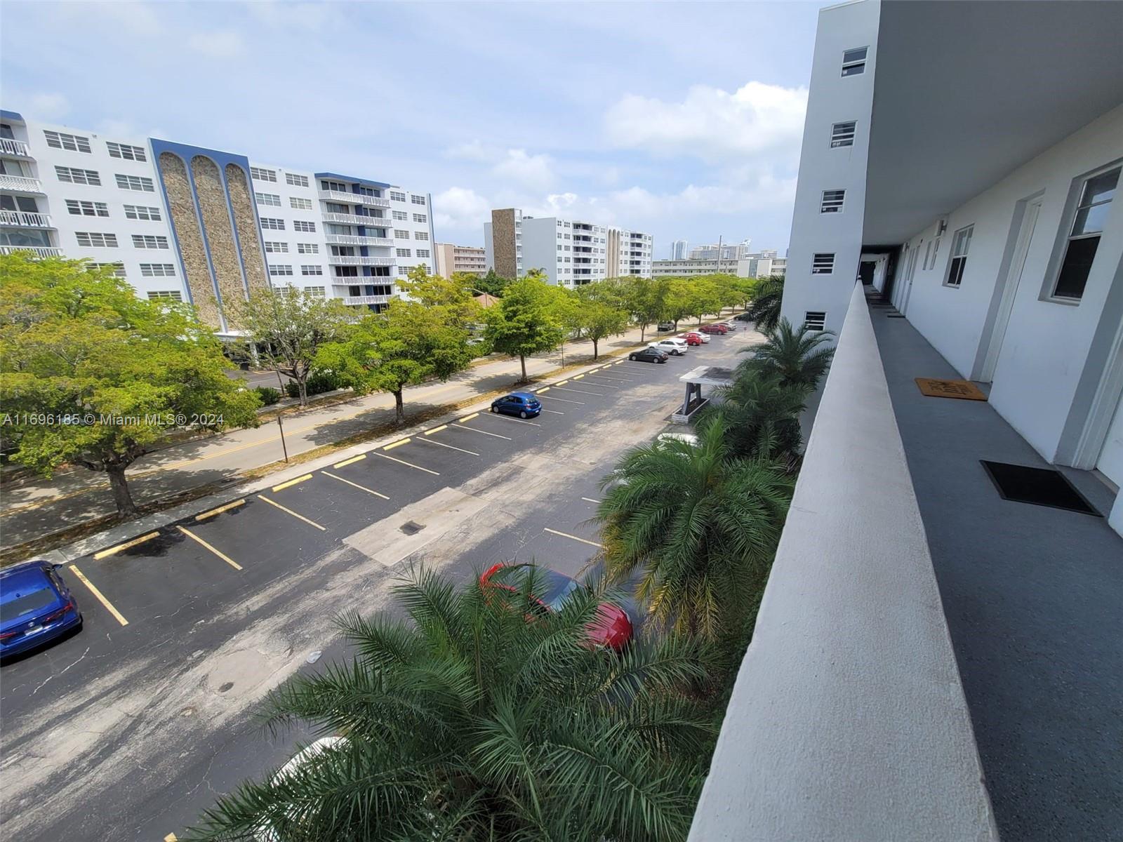 MEADOWBROOK TOWERS CONDO - Residential