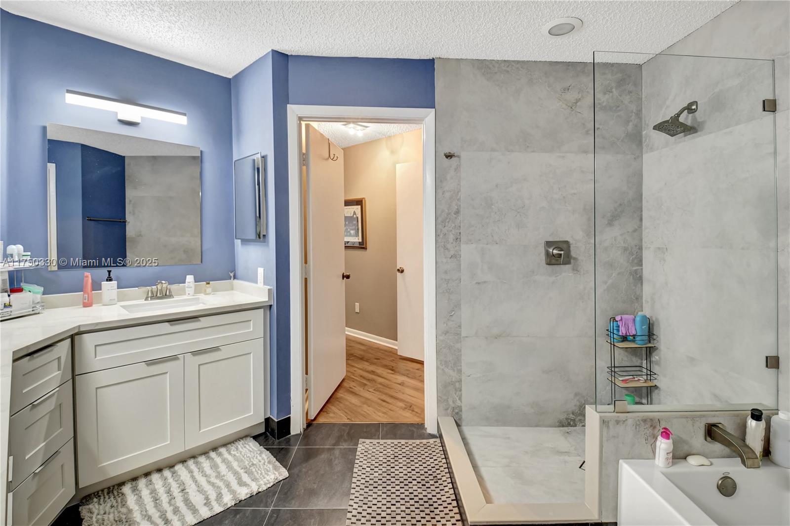 ALEXANDRA VILLAGE CONDO - Residential