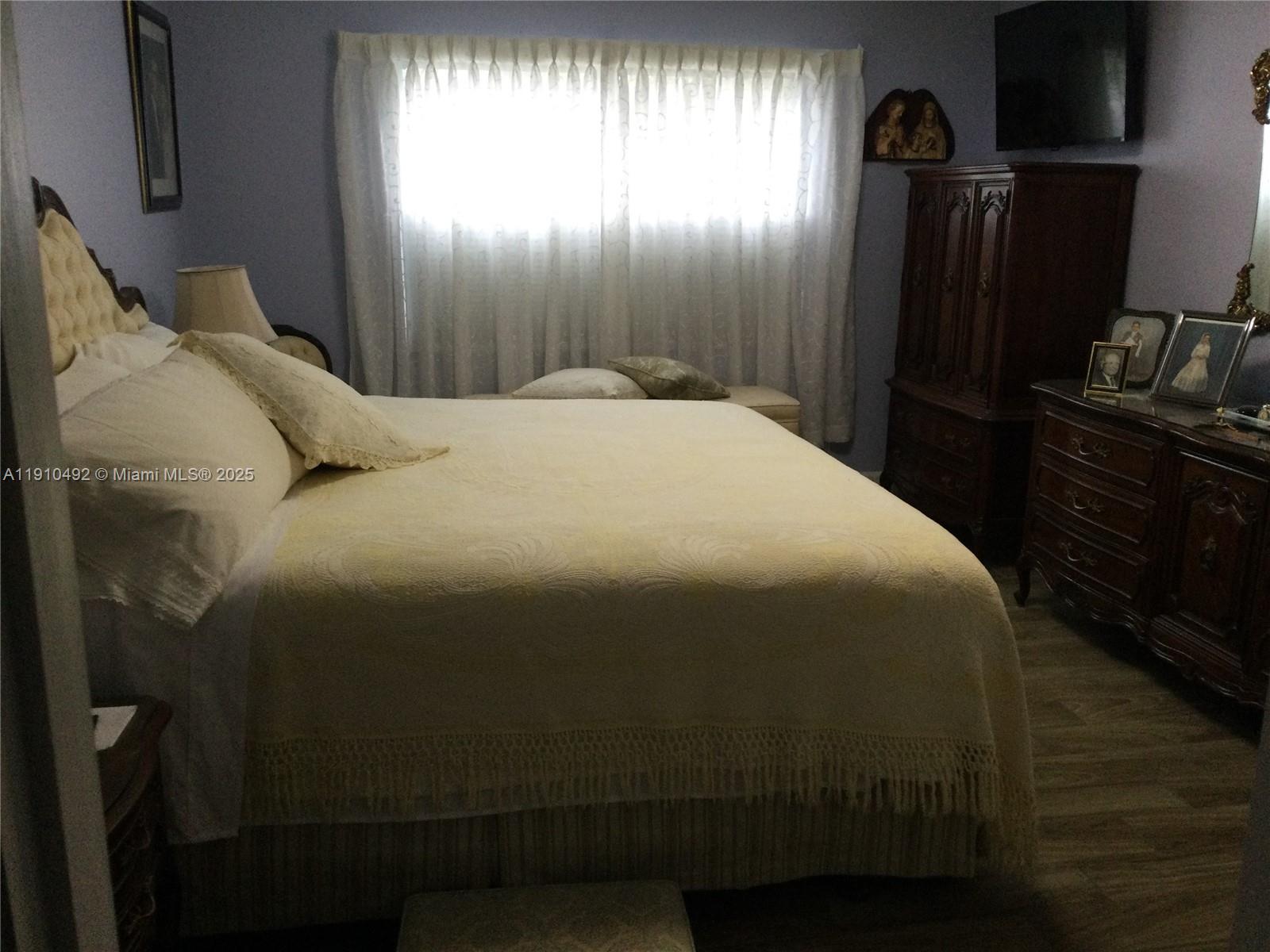 OAKBROOK IV V VI VII COND - Residential