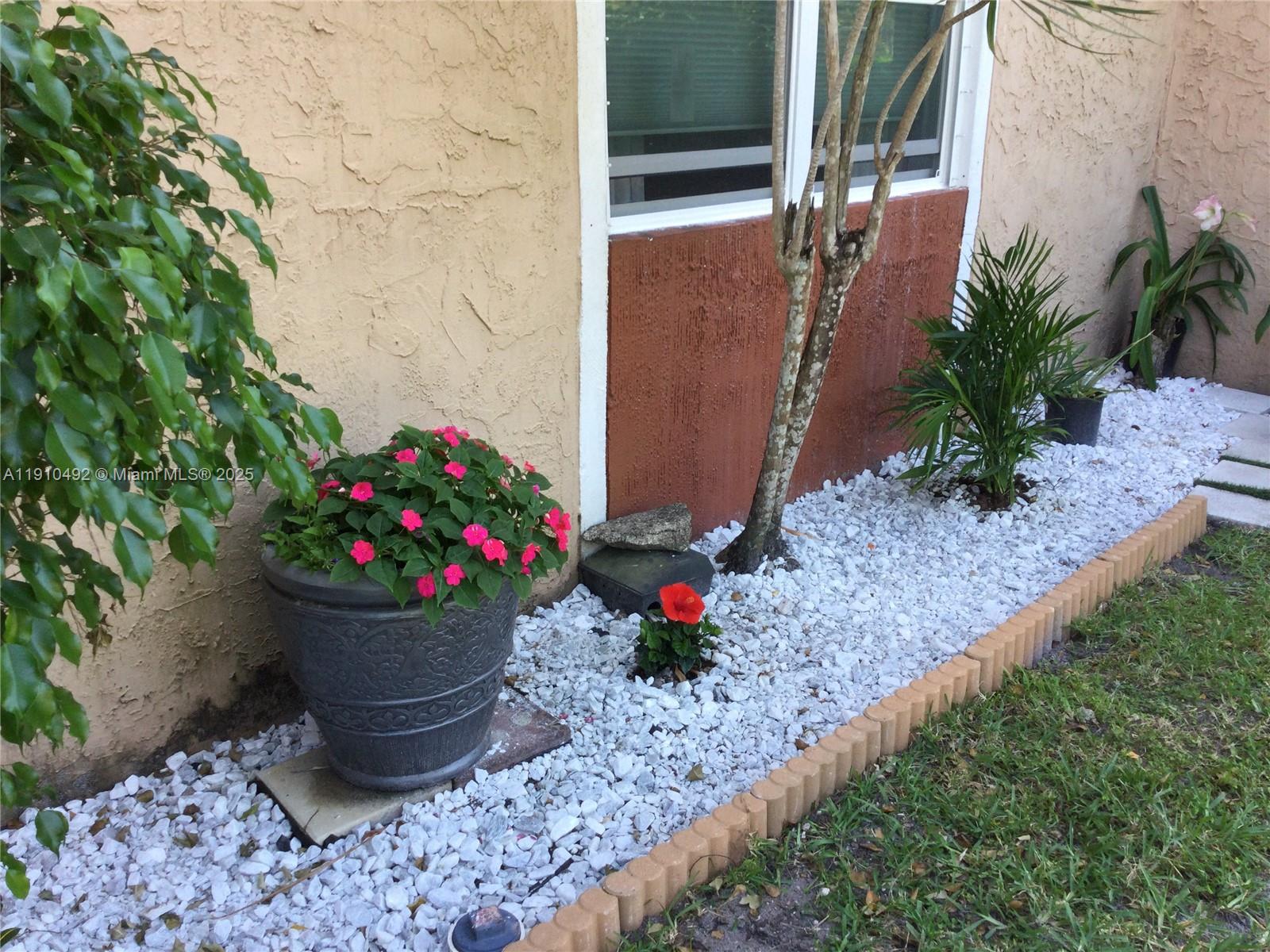 OAKBROOK IV V VI VII COND - Residential