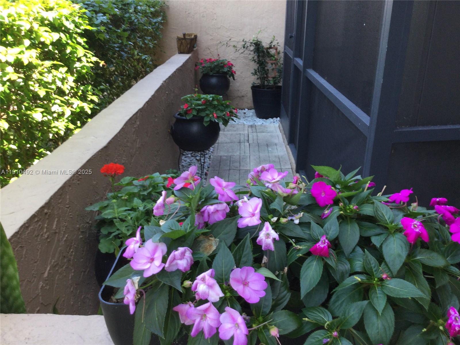 OAKBROOK IV V VI VII COND - Residential