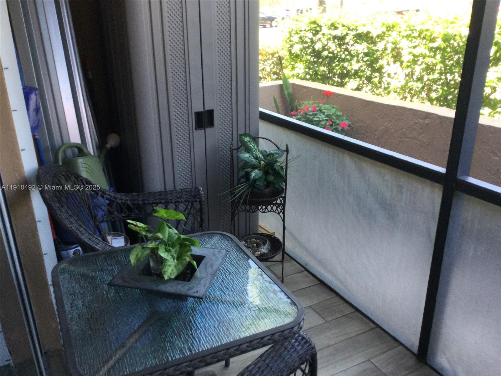 OAKBROOK IV V VI VII COND - Residential