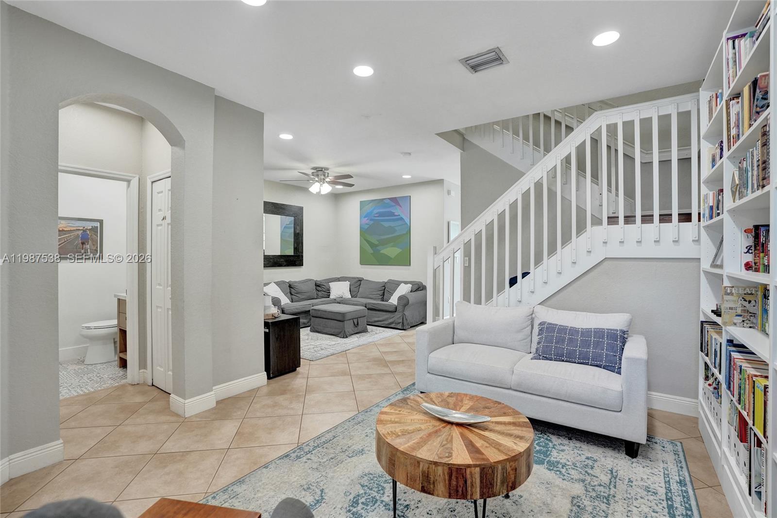 KENDALL BREEZE SOUTH - Residential Lease