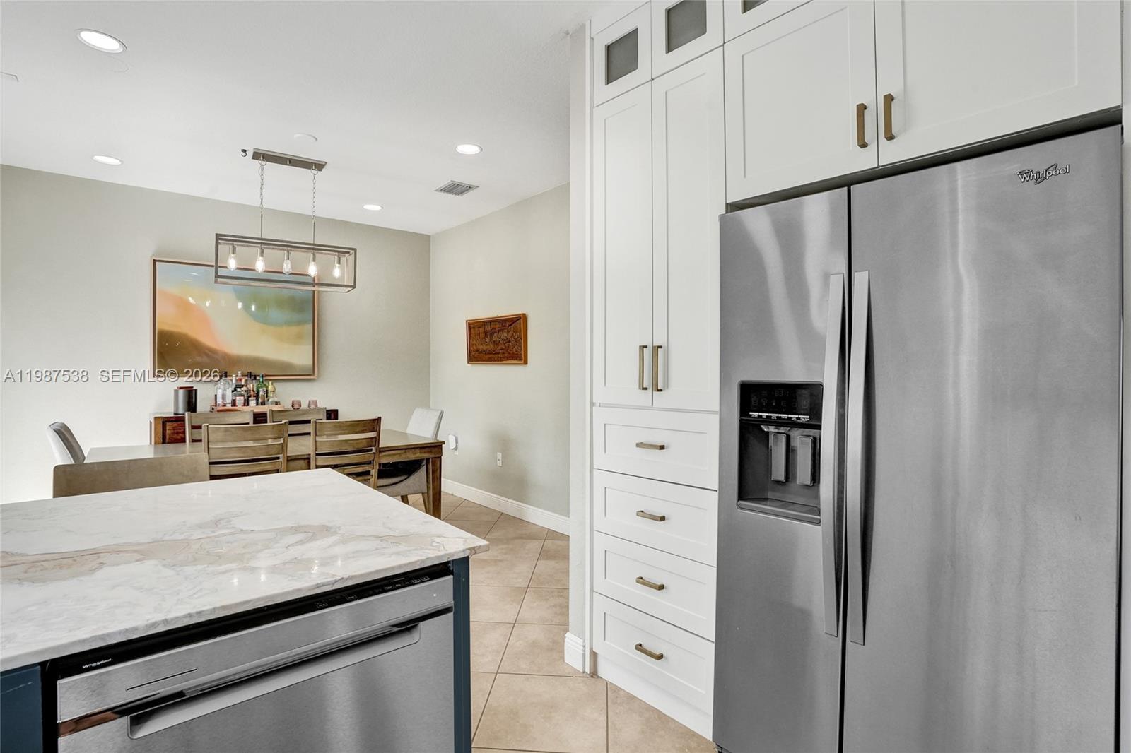 KENDALL BREEZE SOUTH - Residential Lease