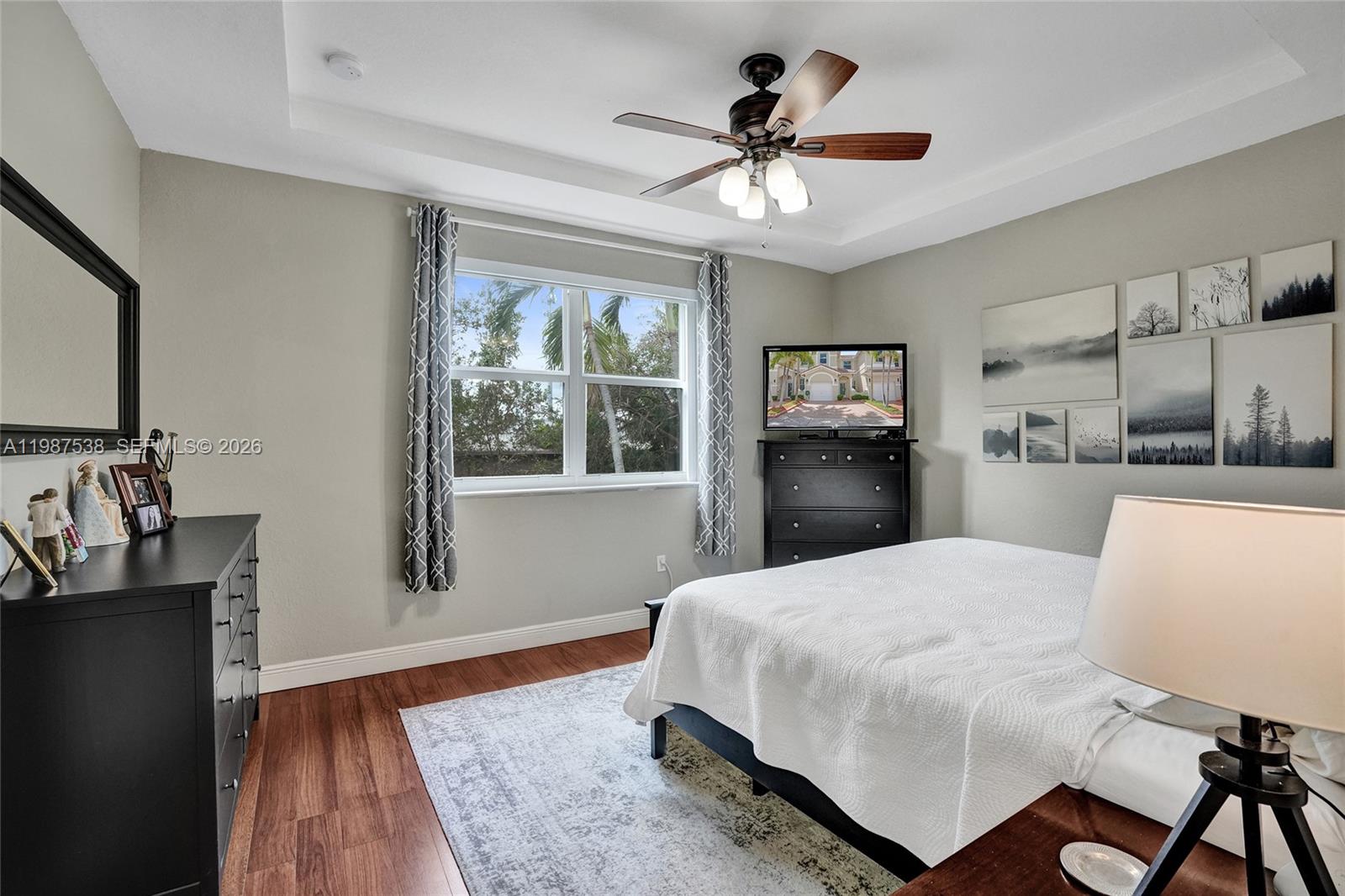 KENDALL BREEZE SOUTH - Residential Lease