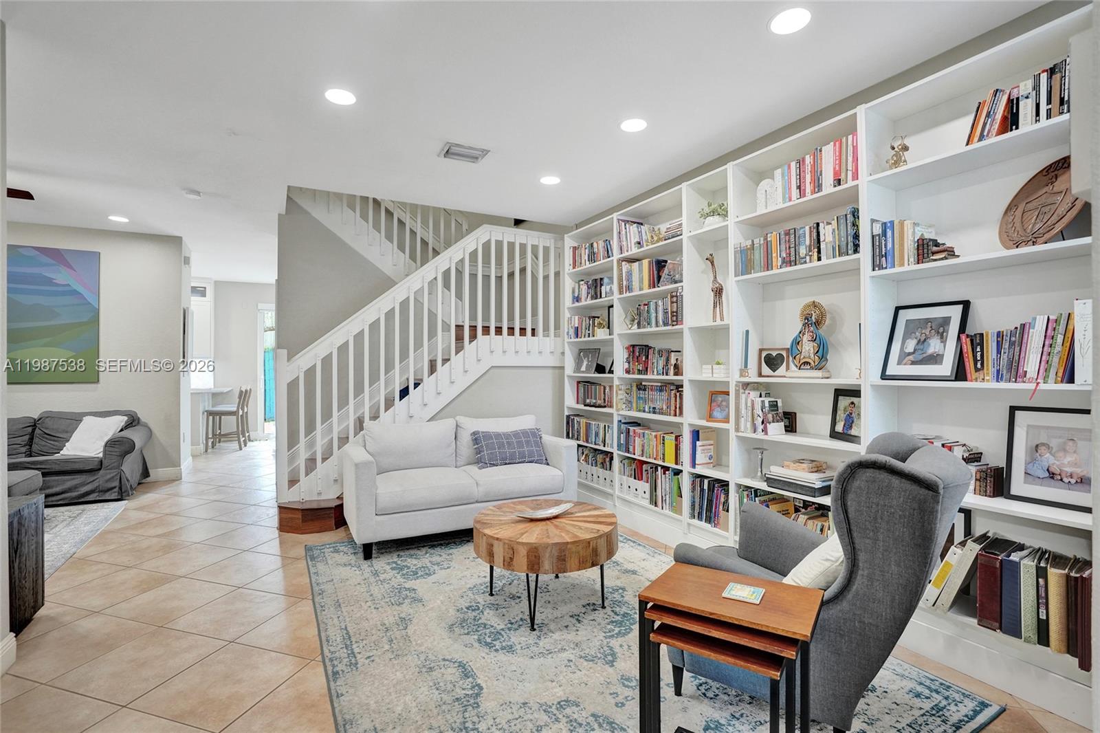 KENDALL BREEZE SOUTH - Residential Lease