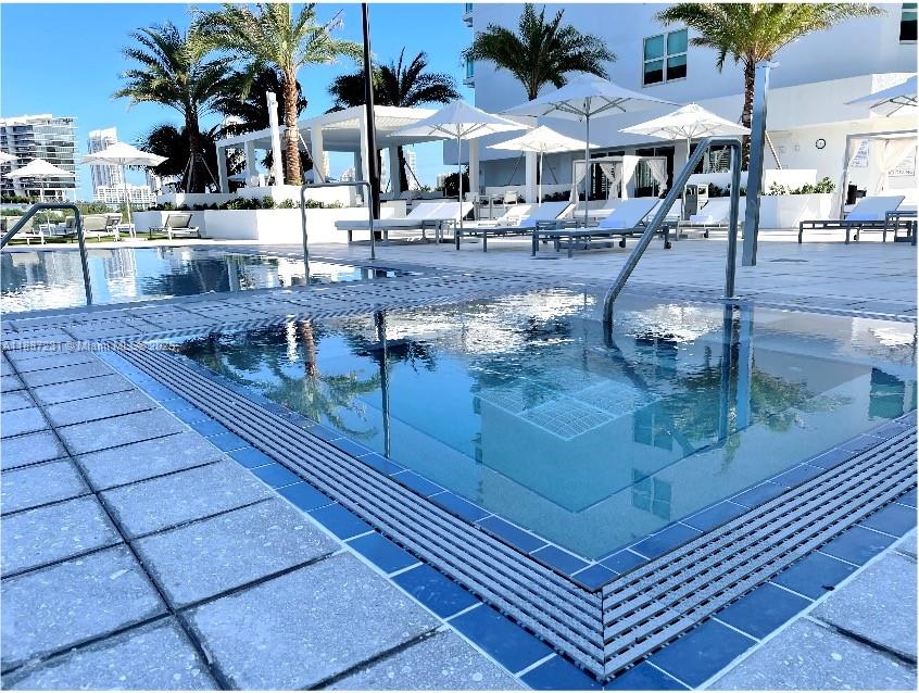 THE PENINSULA CONDO - Residential