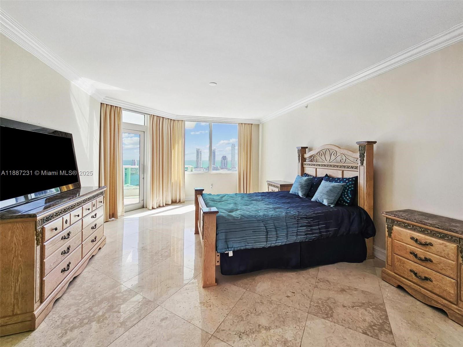 THE PENINSULA CONDO - Residential