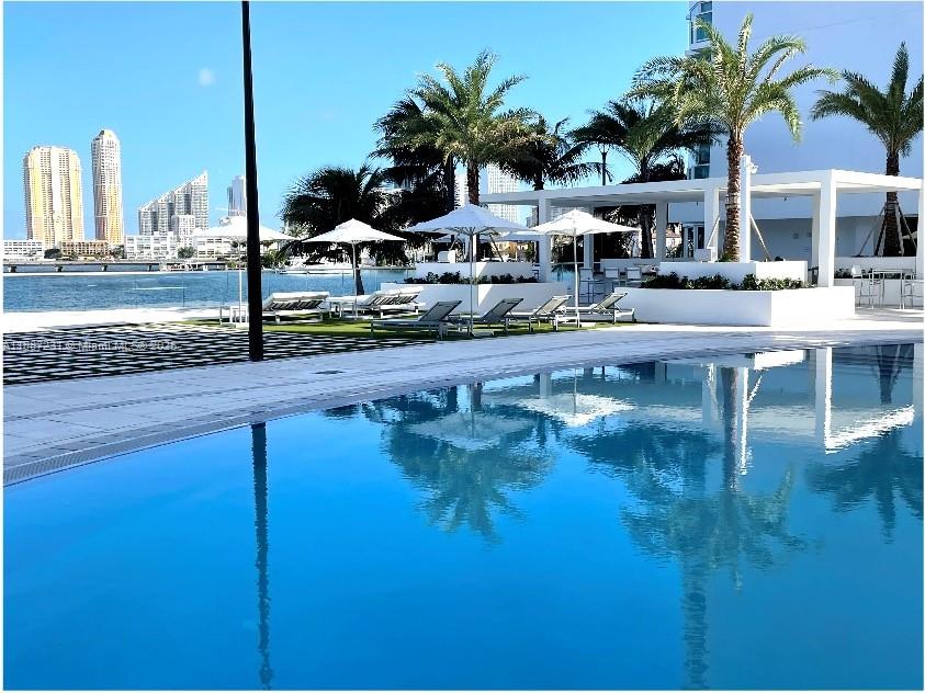 THE PENINSULA CONDO - Residential