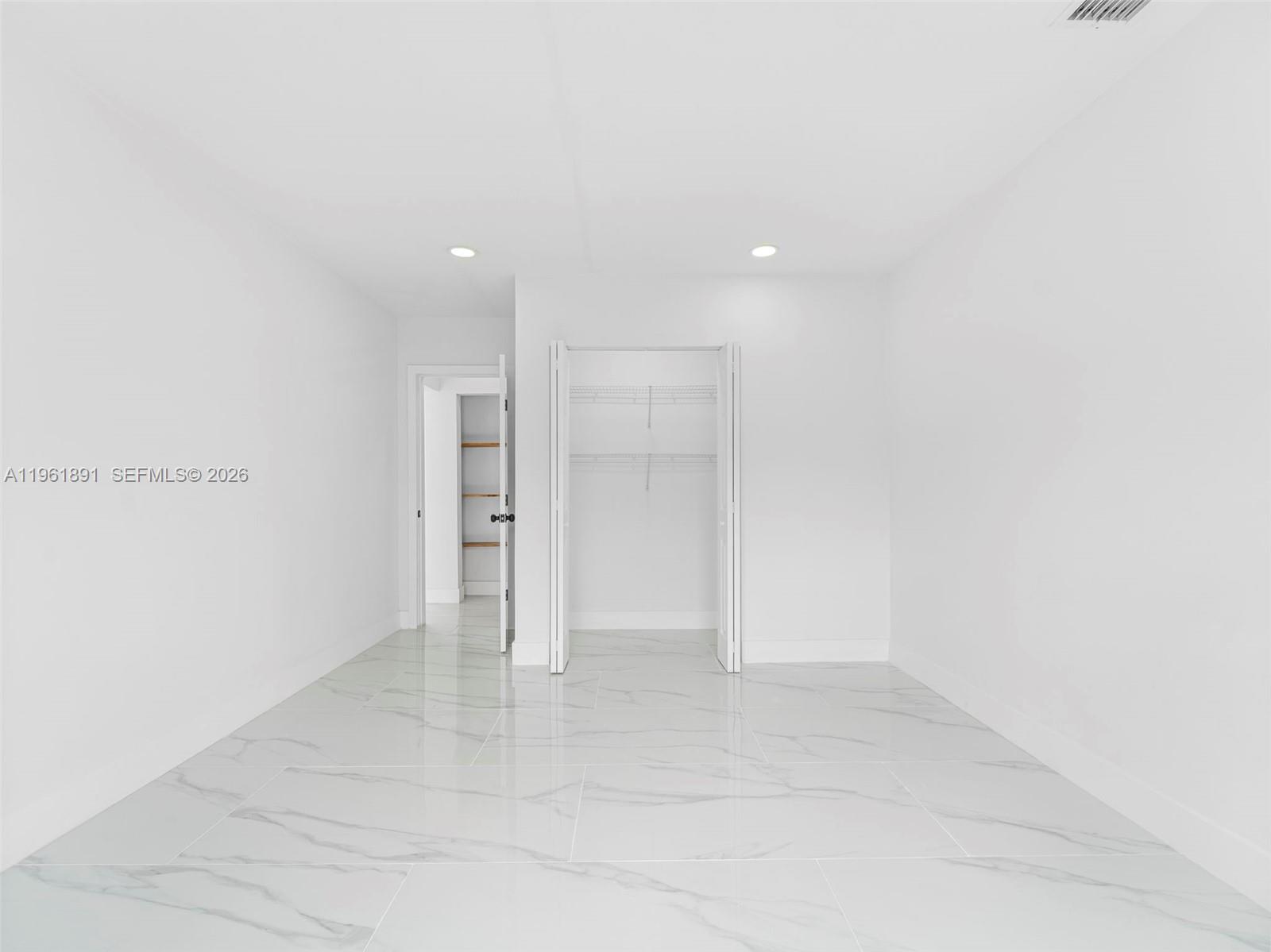 GILBERT SUB - Residential