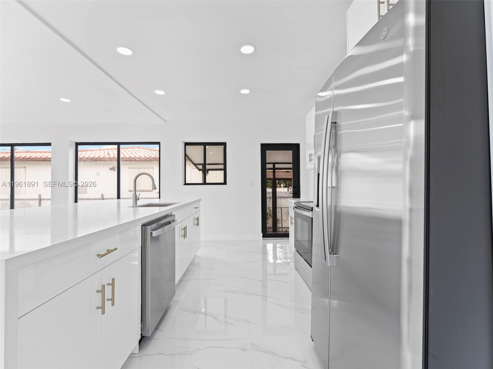 GILBERT SUB - Residential