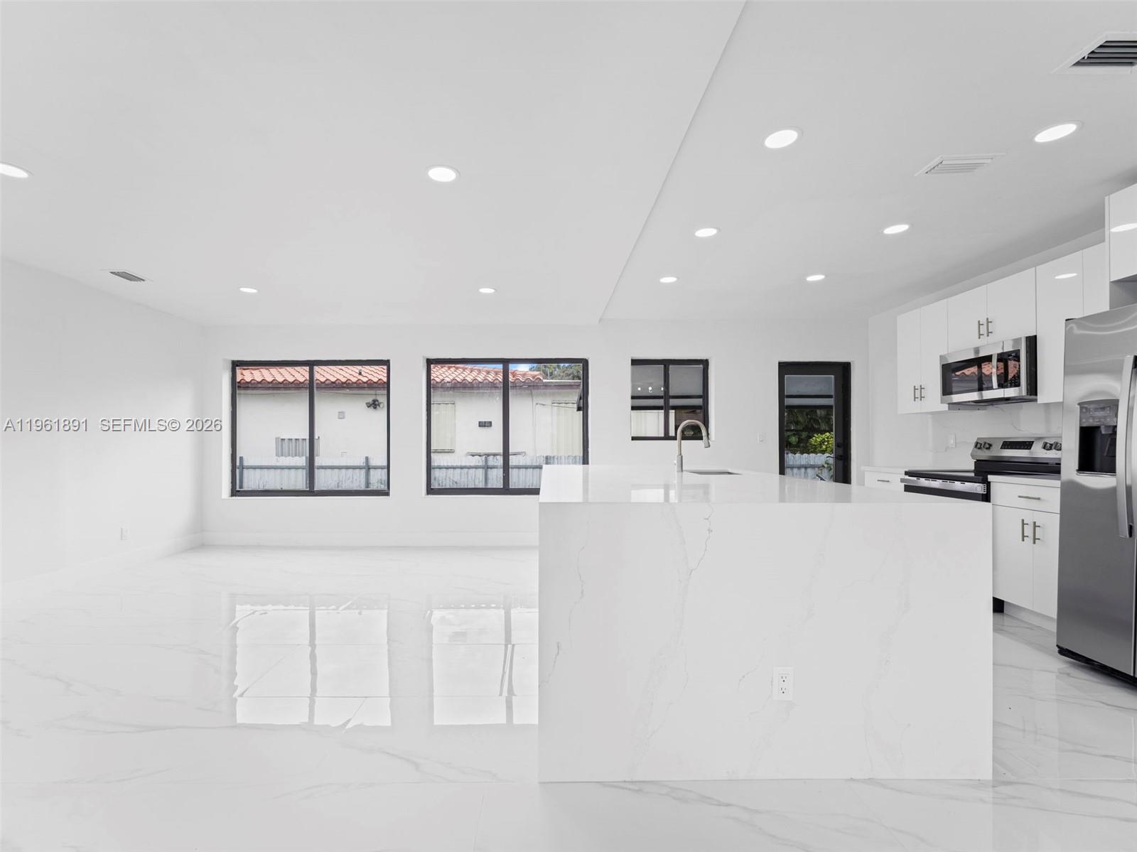 GILBERT SUB - Residential