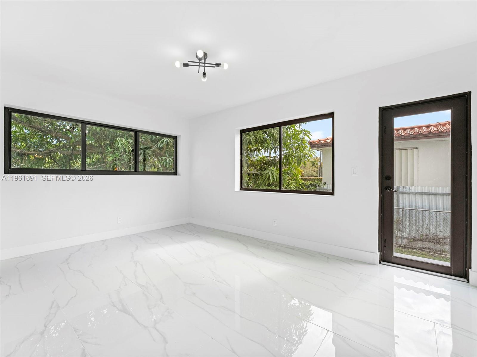 GILBERT SUB - Residential