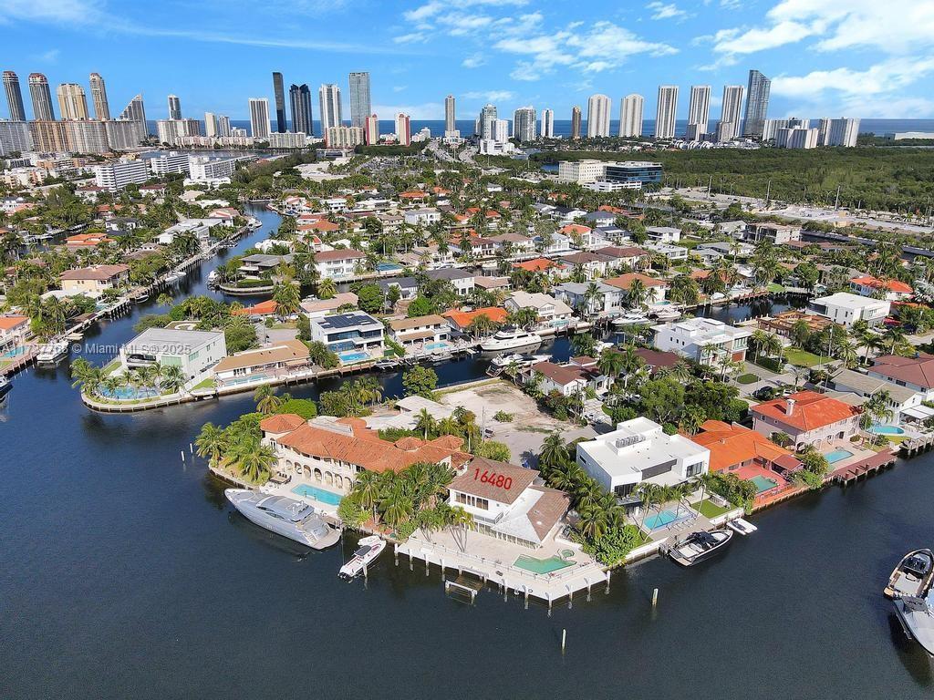 EASTERN SHORES - Residential