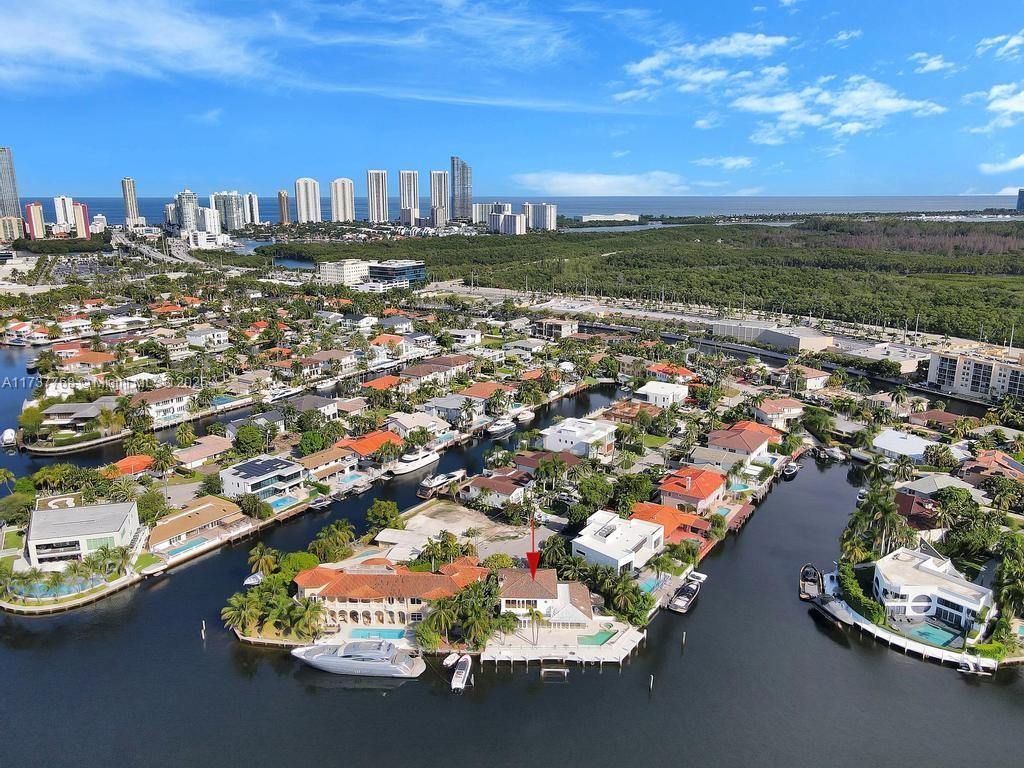 EASTERN SHORES - Residential