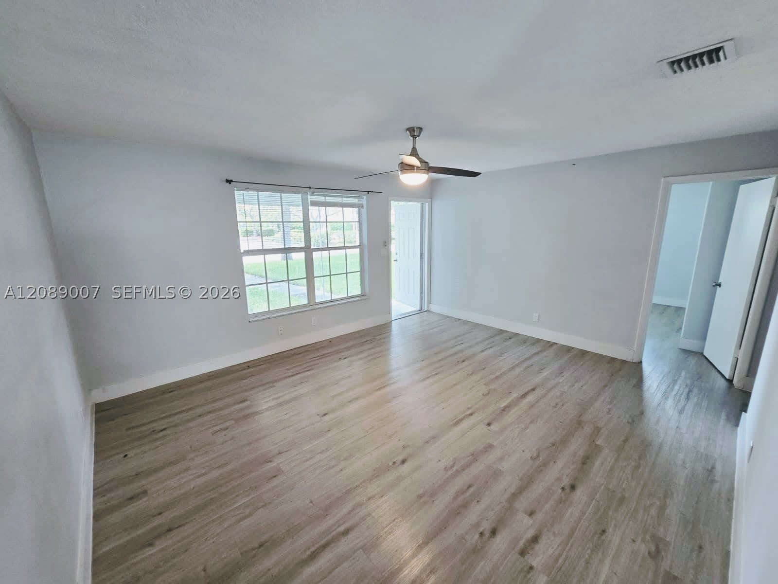 2500 NE 19th Ave 1