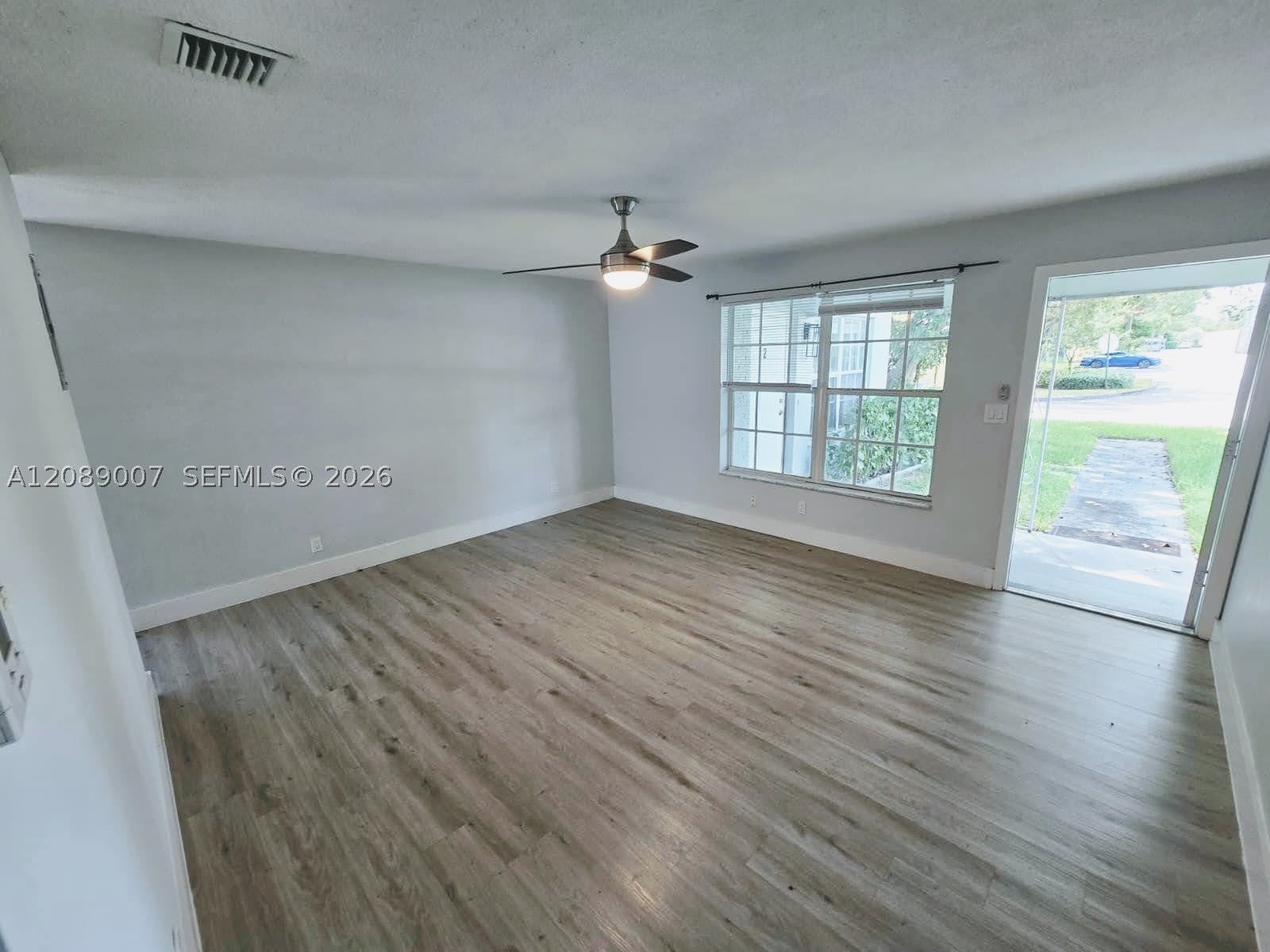 2500 NE 19th Ave 1