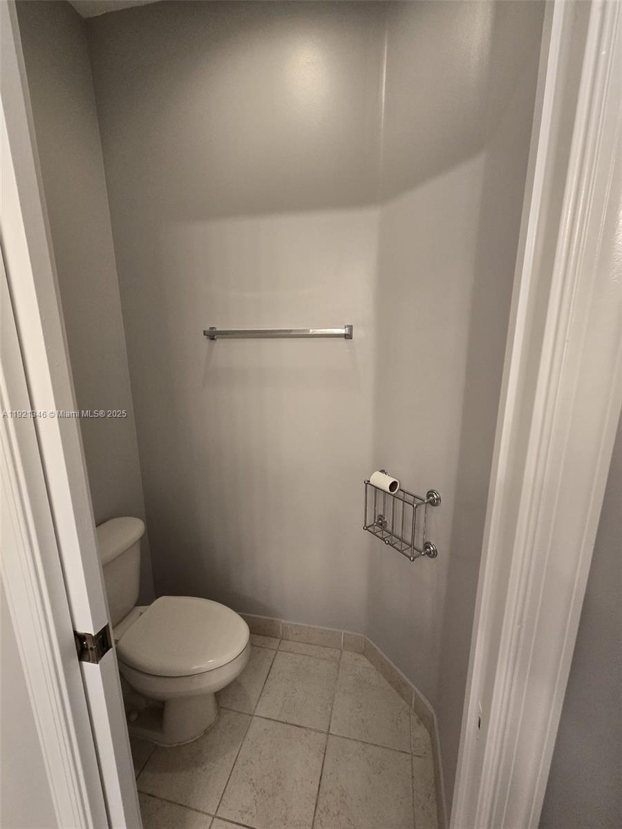 VILLA MEDICI CONDO - Residential Lease