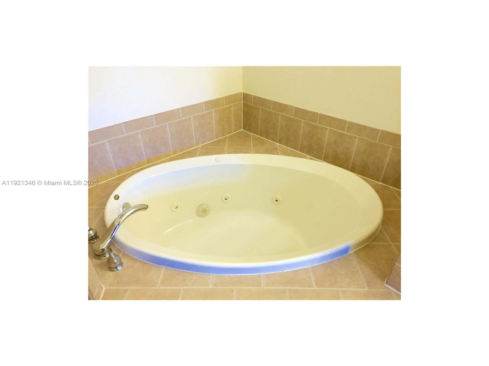 VILLA MEDICI CONDO - Residential Lease