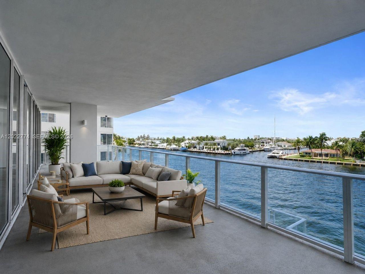 Entourage in the Sun - Residential