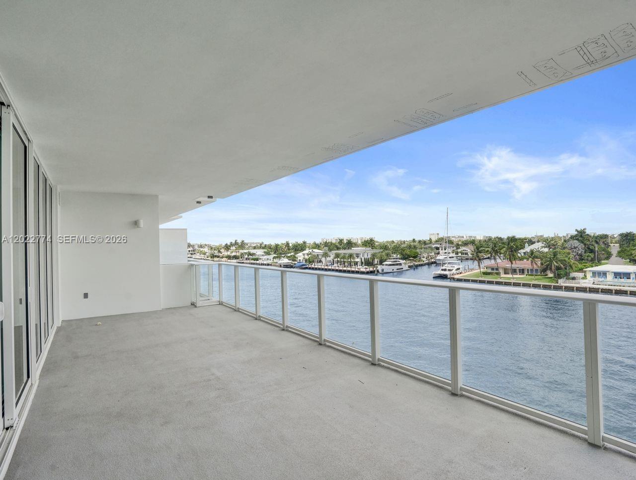 Entourage in the Sun - Residential
