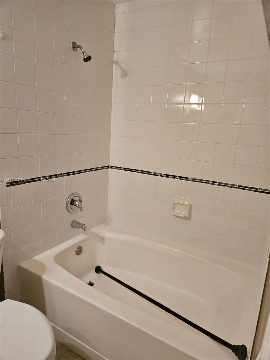 ST ANDREWS CONDO - Residential Lease