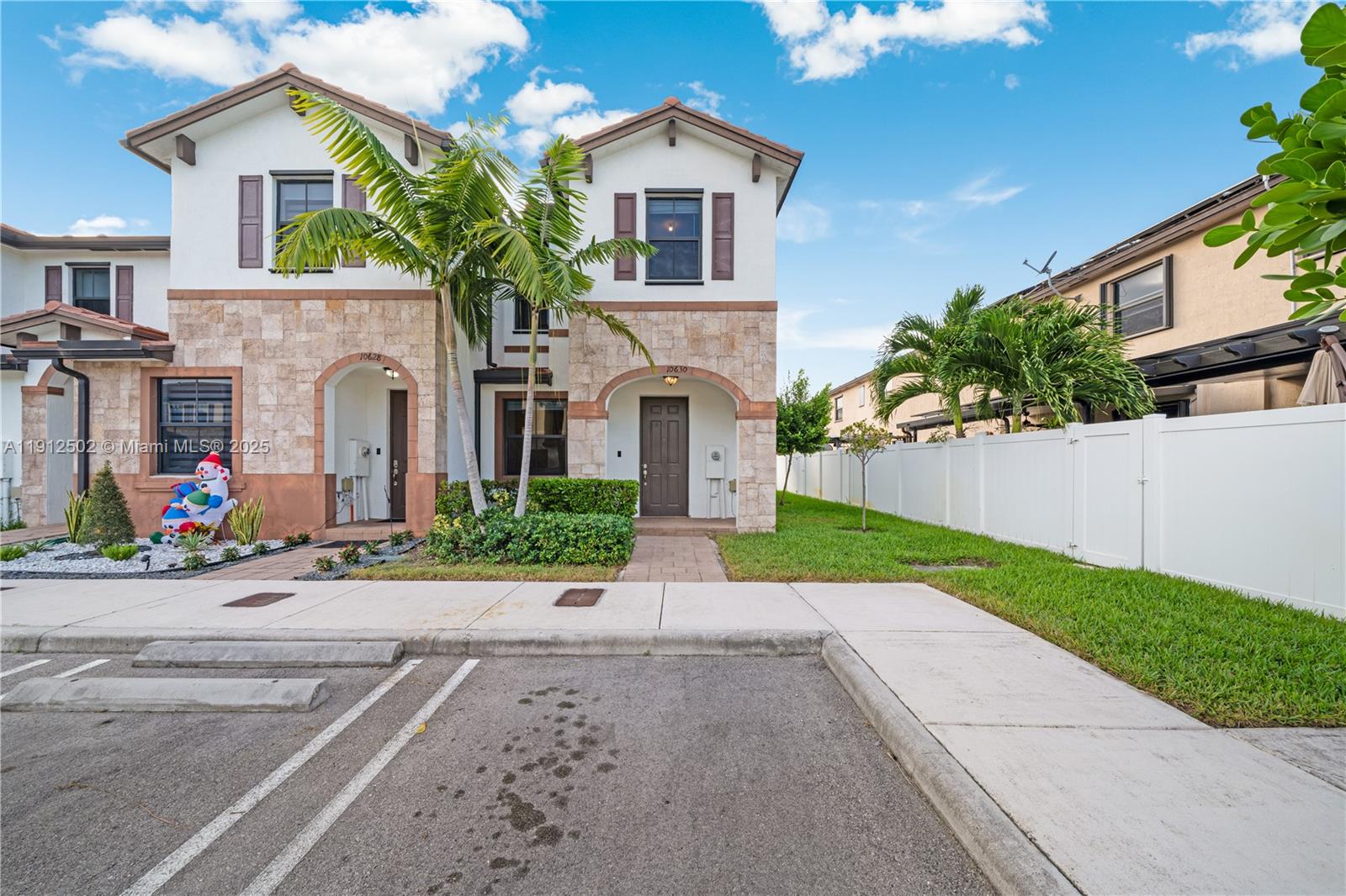 AQUABELLA SECTION TWO - Residential