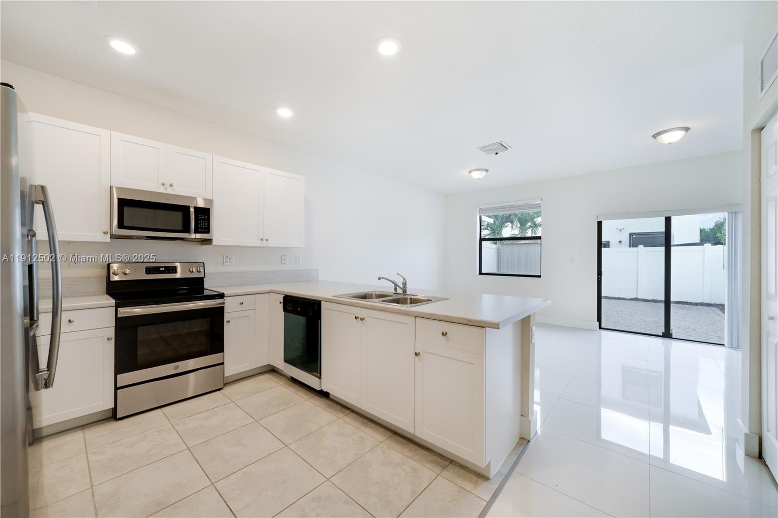 AQUABELLA SECTION TWO - Residential