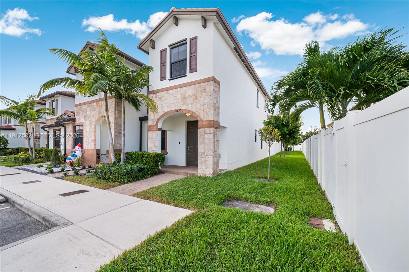 AQUABELLA SECTION TWO - Residential