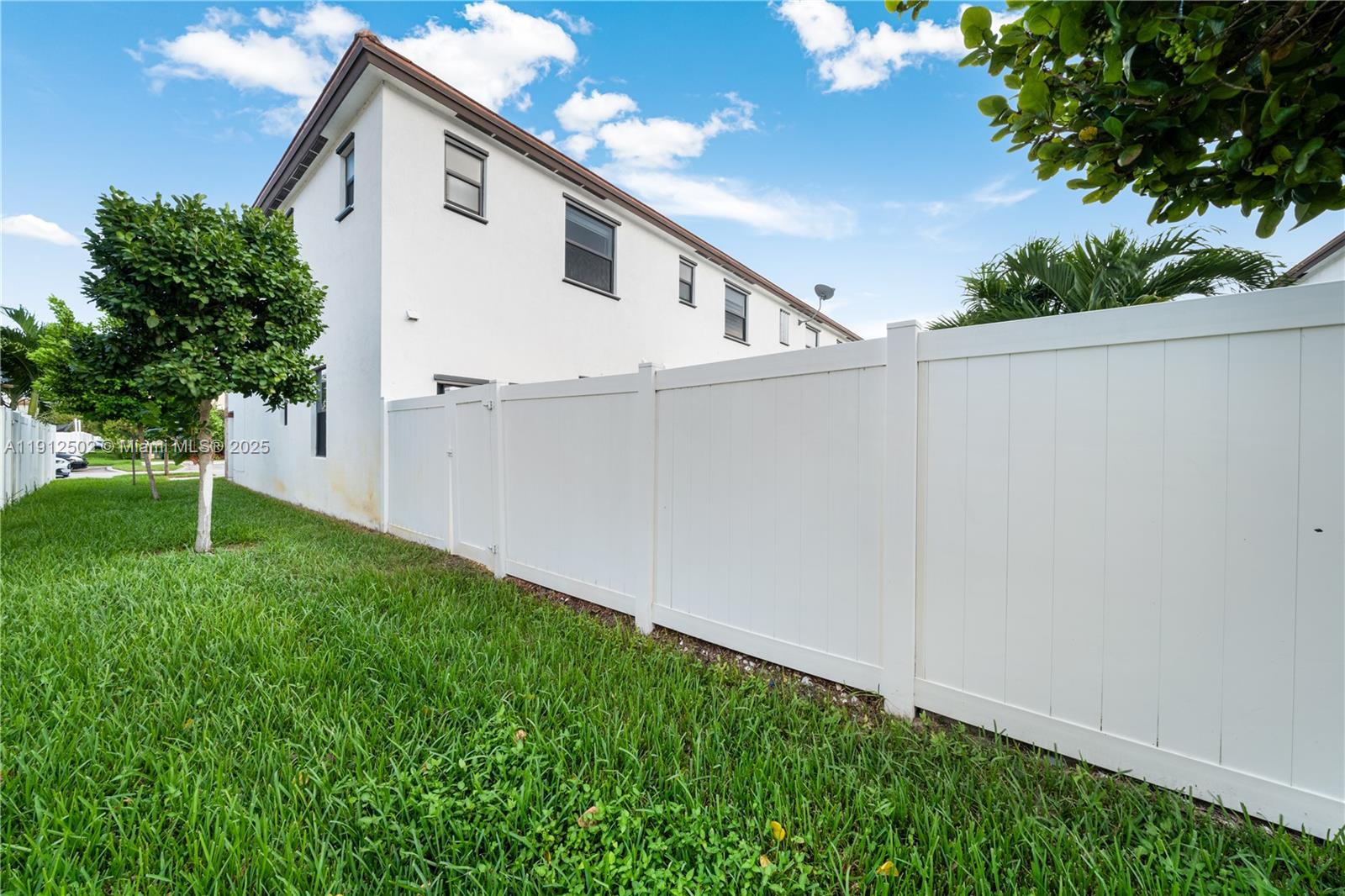 AQUABELLA SECTION TWO - Residential