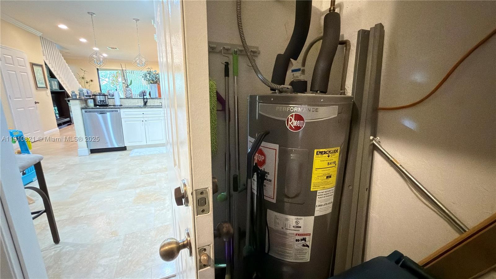 SECTOR 8 9 & 10 PLAT(BLKS - Residential Lease