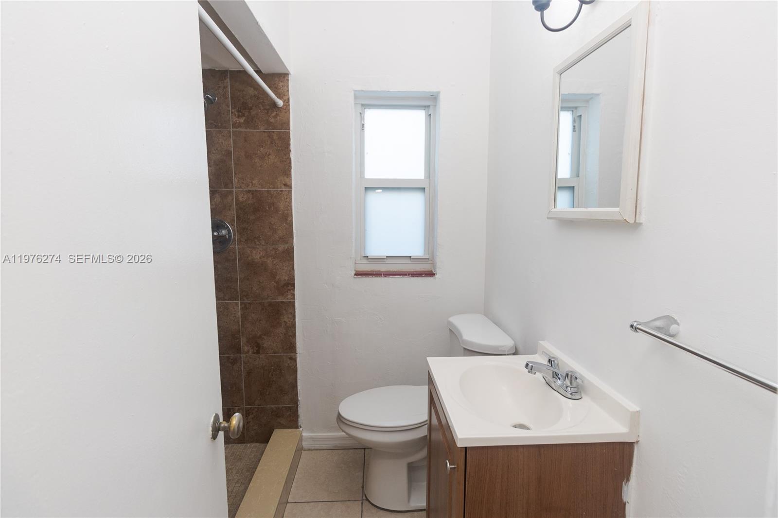 HOLLYWOOD - Residential Lease