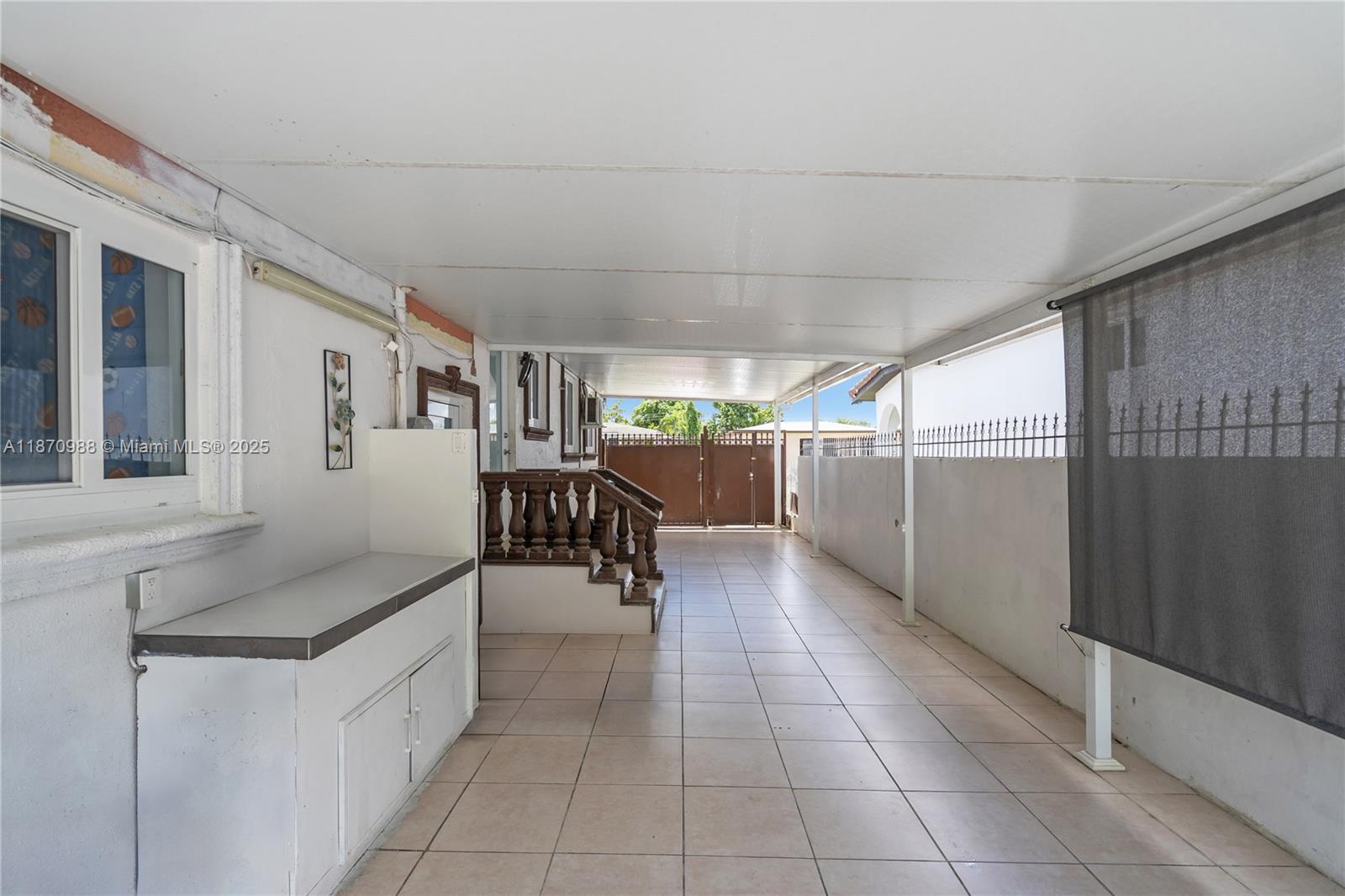 PALM ESTATES - Residential