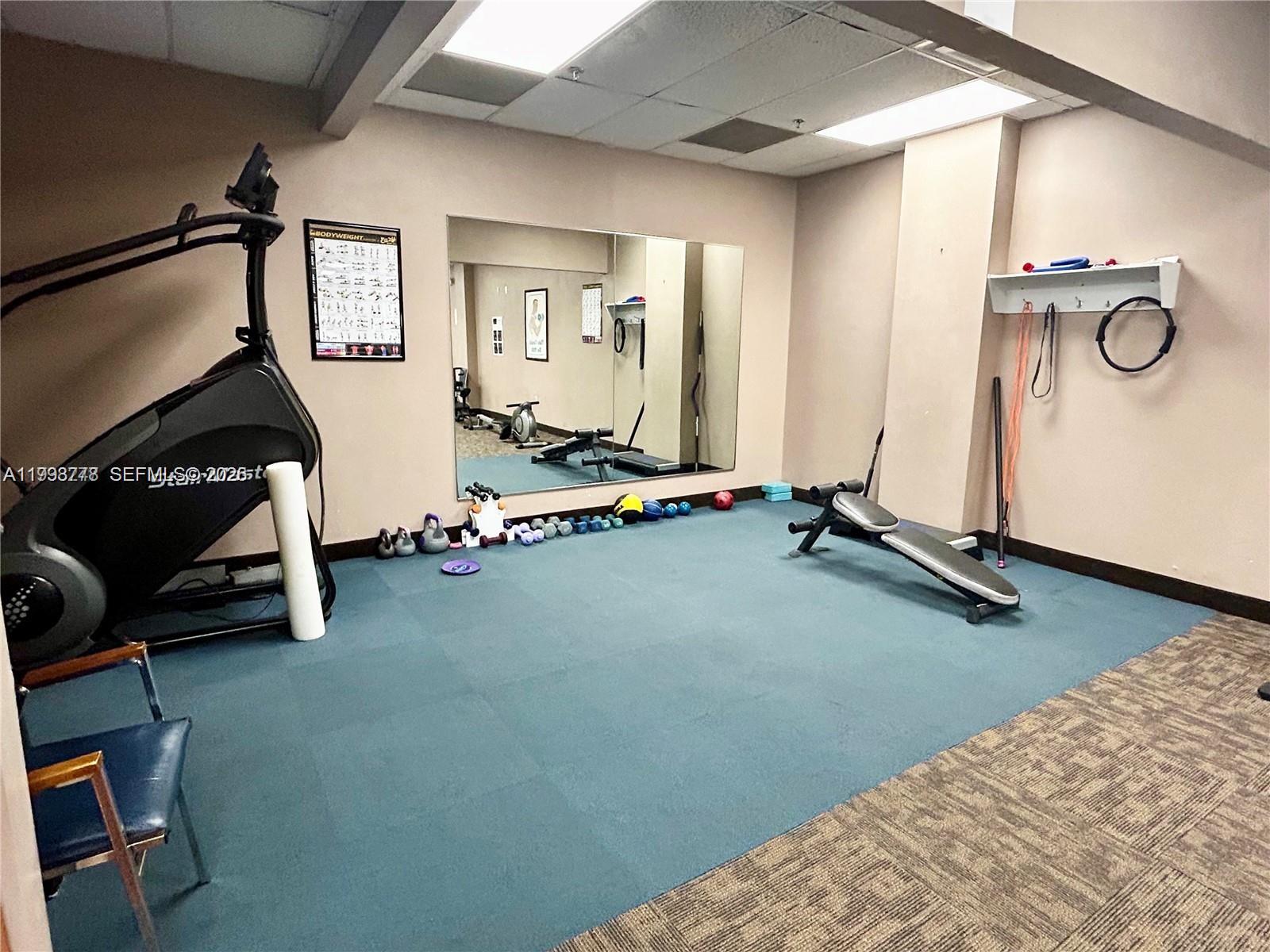 HOLLYBROOK GOLF AND - Residential