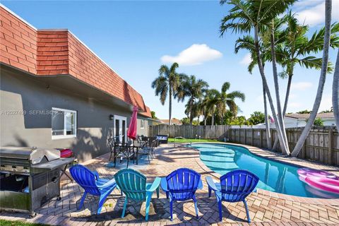 Tiny photo for 204 SE 4th Ter, Dania Beach, FL 33004 (MLS # A12027409)