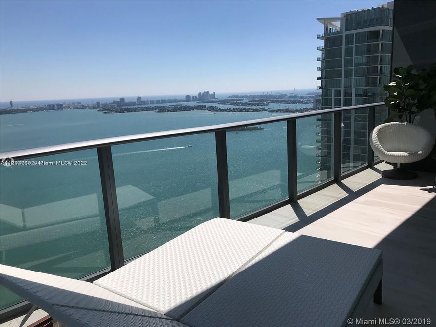 Incredible 3 bedroom 3 bath corner unit with amazing amenities that include a beautiful pool deck overlooking the bay with 100 ft diameter pool, outdoor spa. Fitness center, spinning, weight room, hammam, steam room, treatment rooms, movie theater, bowling alley, cigar room, business center.