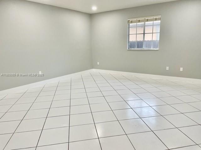 CASTILLIAN SUB - Residential Lease