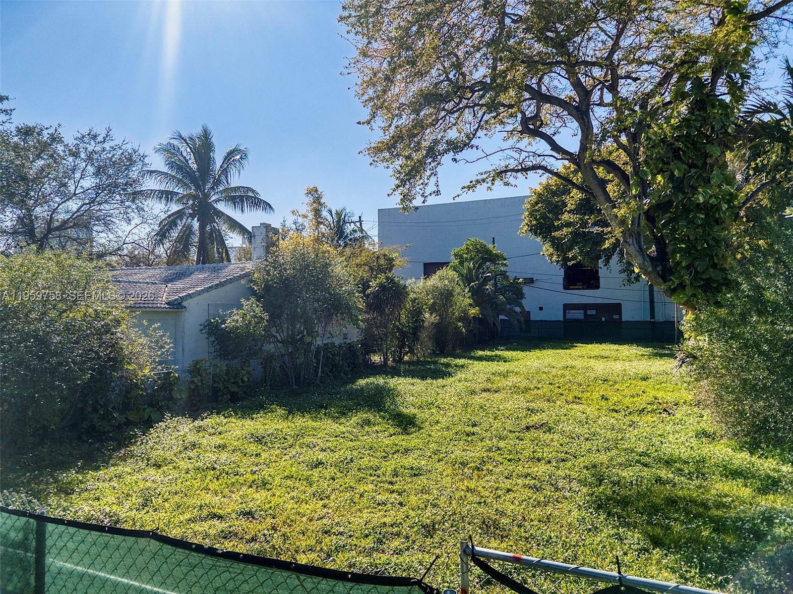 PALM VIEW SUB - Land