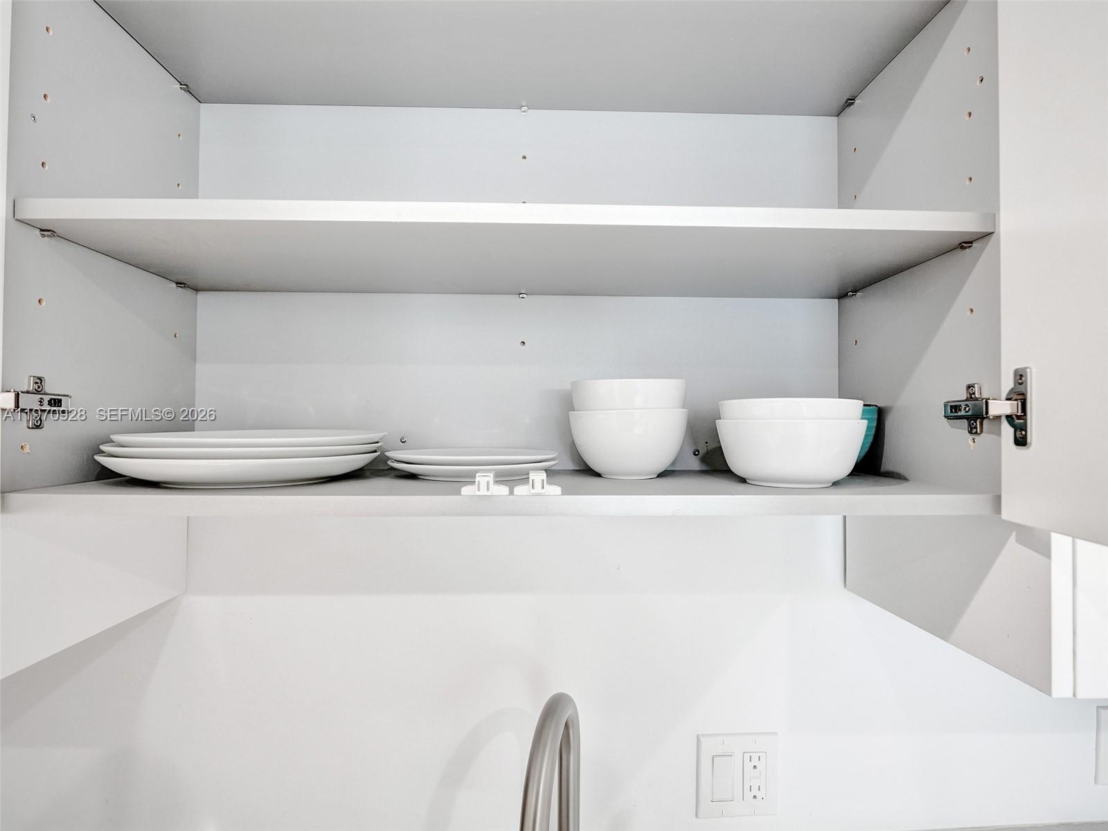 LAUDERDALE - Residential