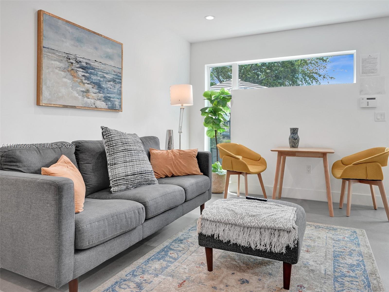 LAUDERDALE - Residential